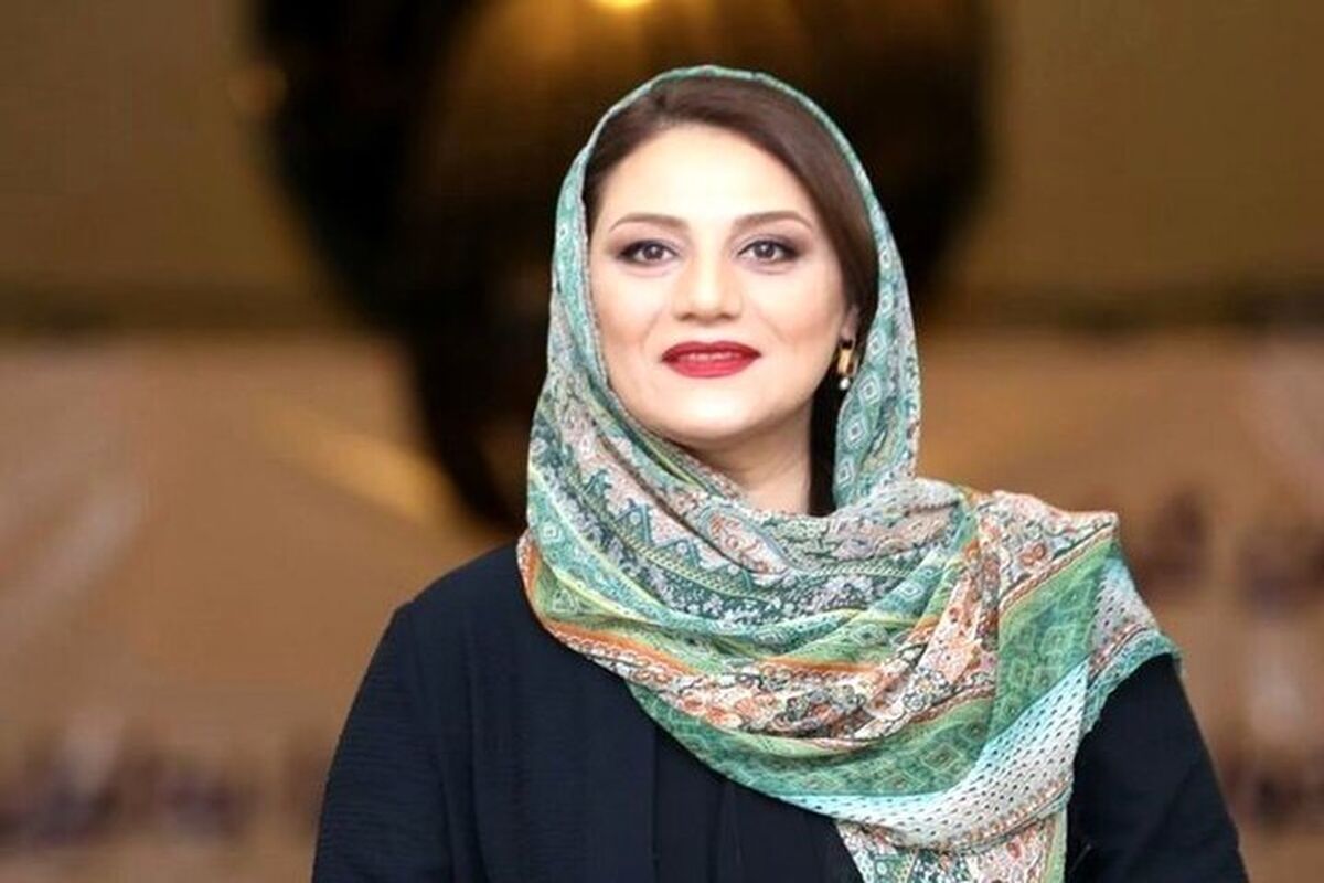 تیپ خاص و متفاوت شبنم مقدمی در آرامگاه سعدی/ عکس