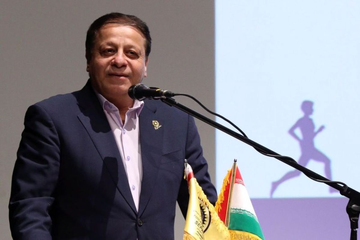 مدیرعامل سپاهان از خجالت سرخابی‌ها درآمد