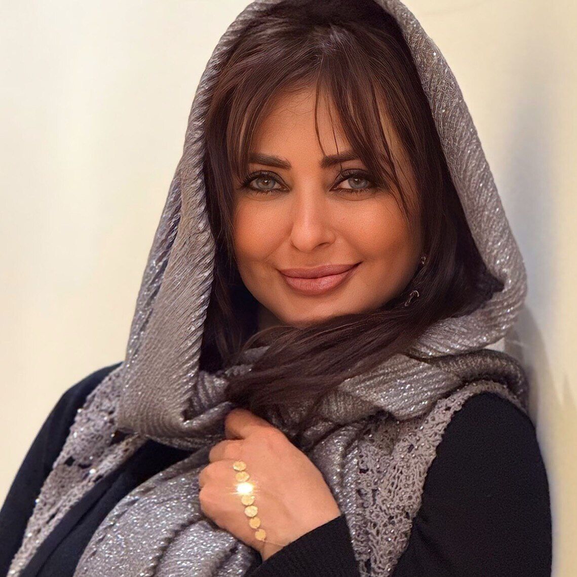 استایل جالب و دیدنی نفیسه روشن در سفر چین با آدم فضایی‌ها