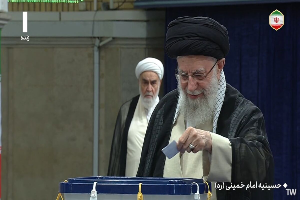 فوری فوری، رهبر  معظم انقلاب رای خود را به صندوق انداخت
