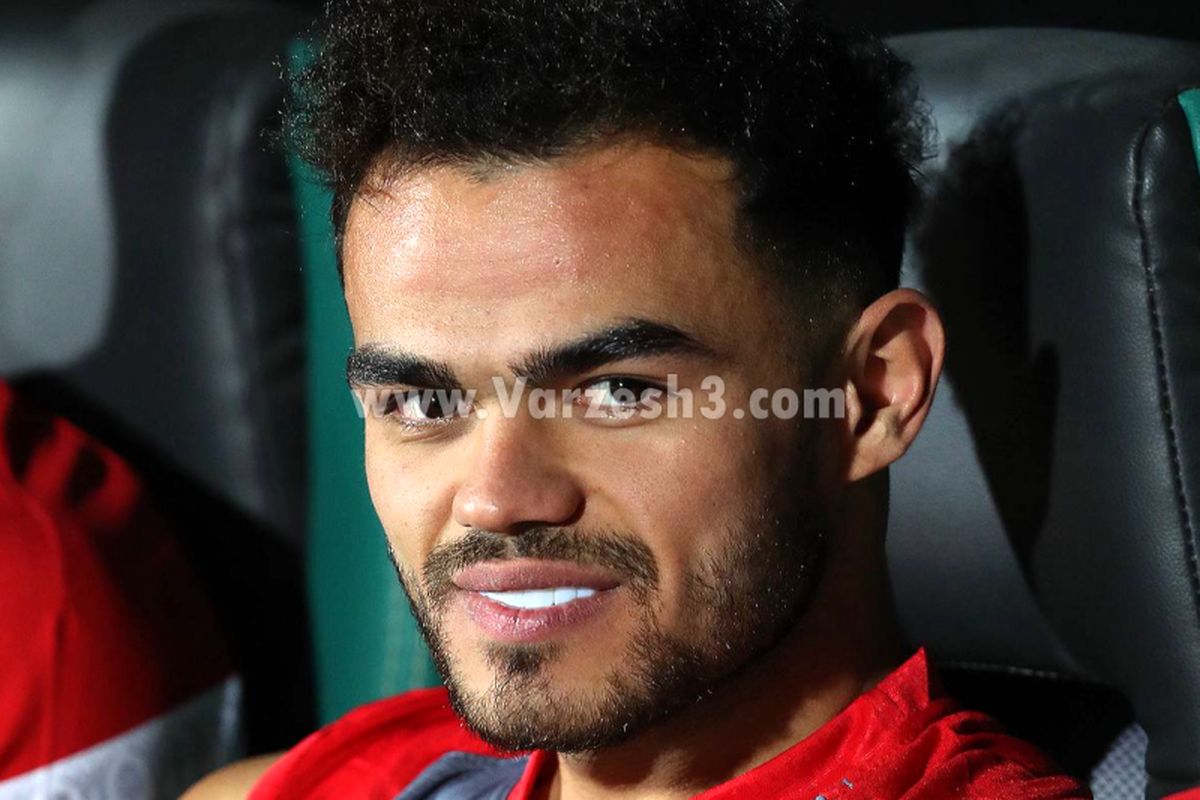 فوری: تمدید اوستون اورونوف با پرسپولیس!