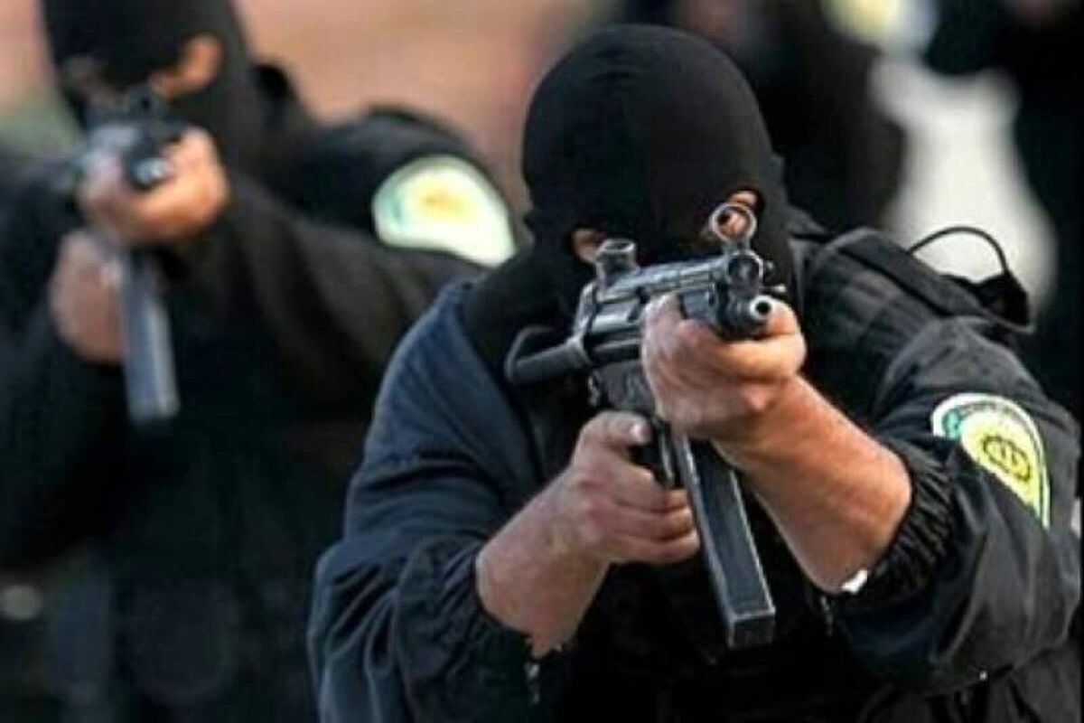 صحنه واقعی از لحظه به هلاکت رسیدن قاتل مسلح و همدستش در شیراز  + فیلم 
