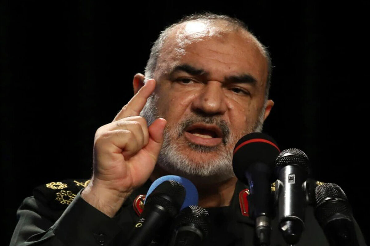 سردار سلامی: در نیروهای مسلح، مدام از نقشه دشمنان آگاه می‌شویم