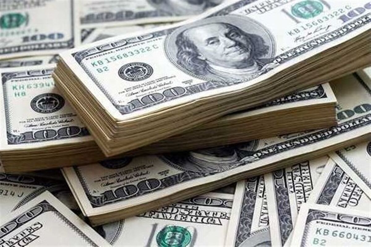سقوط آزاد نرخ دلار در بازار روز سه شنبه 1 خرداد
