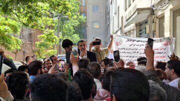 احمدی نژاد:  نفت ملی است یعنی پول نفت باید مستقیم به جیب مردم برود/ جزئیات