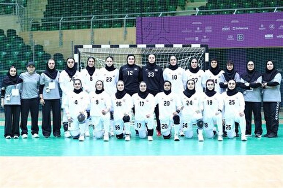 شادی تیم ملی هندبال بانوان در رختکن بعد از کسب مدال