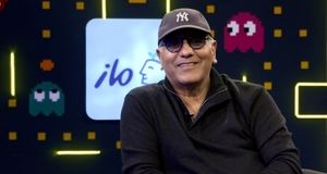 استایل متفاوت مهران مدیری در برنامه امیرحسین قیاسی