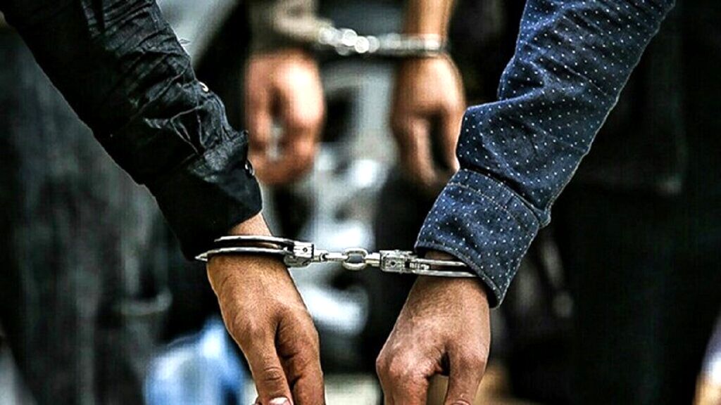 تجاوز گروهی به دختر دانشجو / دختر جوان با نامزدش در پارک بود که توسط 5 نفر ربوده شد