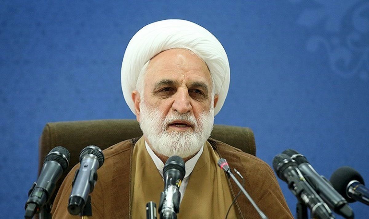 فساد صرفا با زندانی کردن مفسد ریشه‌کن نمی‌شود