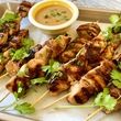 طرز تهیه جوجه کباب با سس بادام زمینی