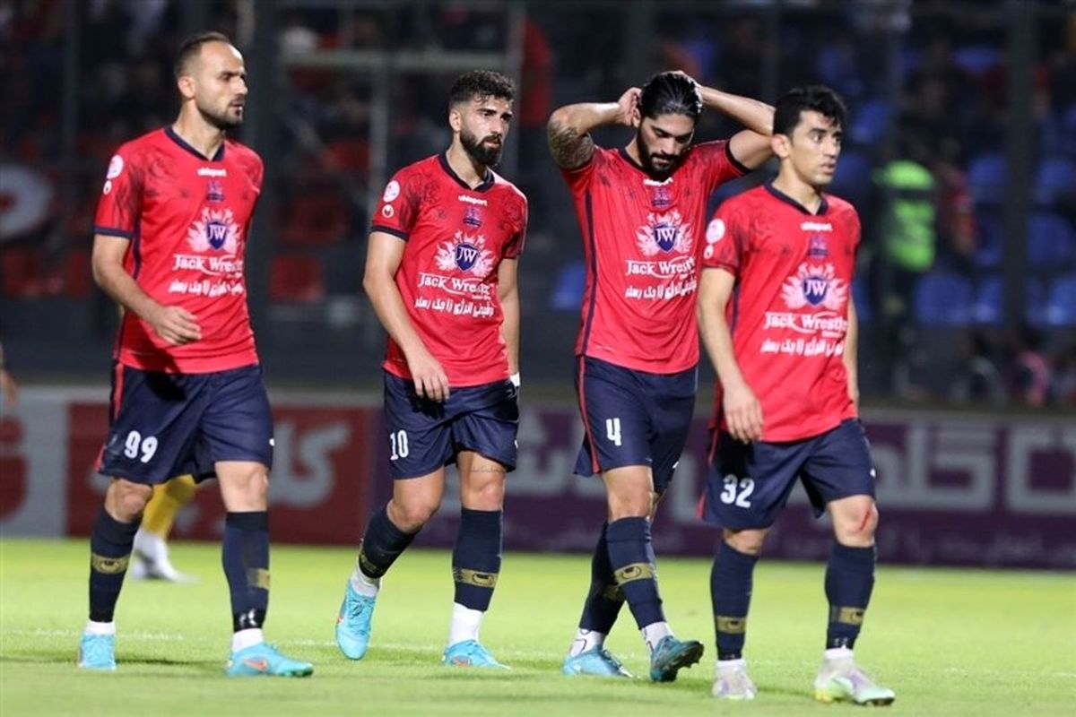 رفتن 4 بازیکن دیگر از نساجی
