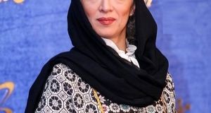روزبه معینی و همسرش در کنار پانته آ پناهی ها