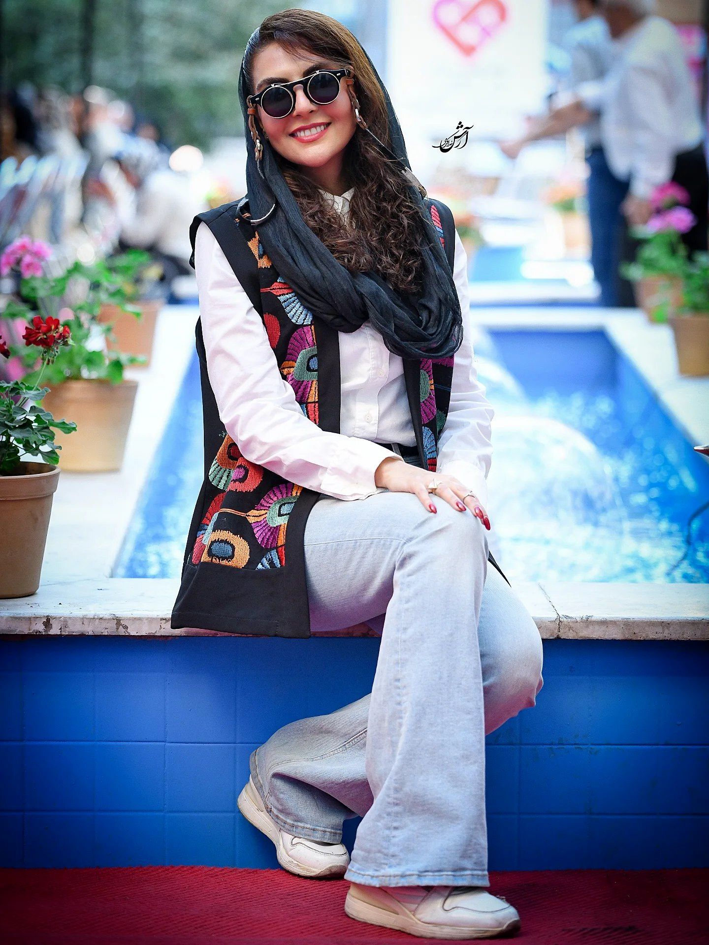 عکس متفاوت شری سریال پایتخت با تم سیاه و سفید