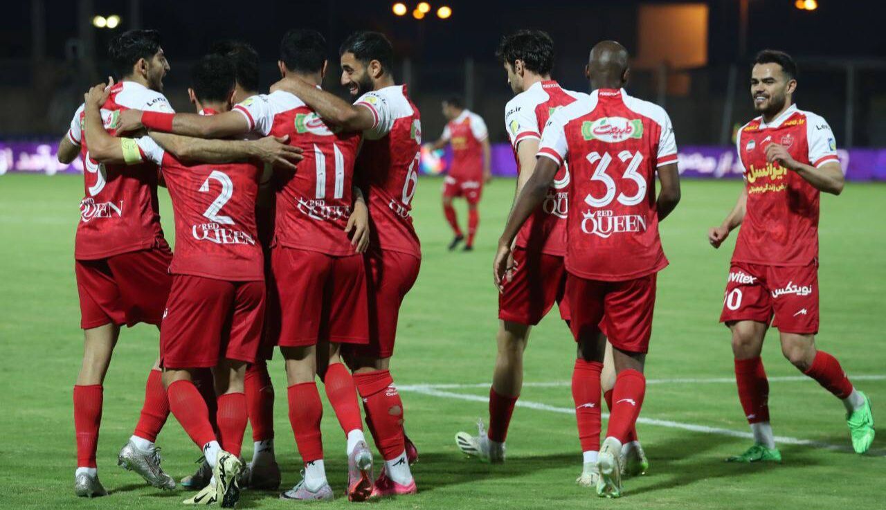 پرسپولیس در آبادان صدرنشین شد