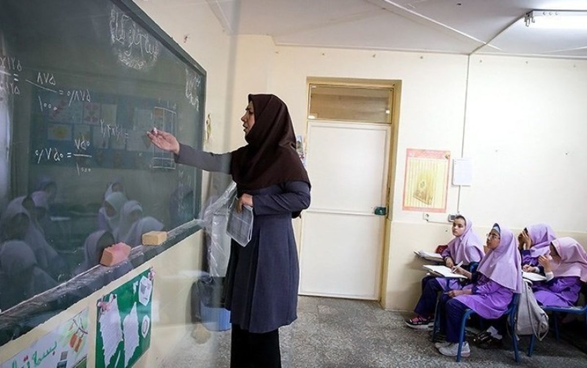 گفته های علی فرهادی درباره حل مشکلات معلمان خرید خدمات