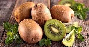 آیا «کیوی» برای درمان «یبوست» موثر است؟