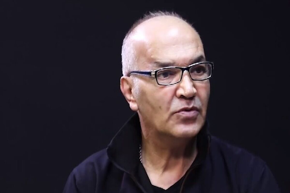 خود زنی کردن استقلال/حمایت کردن دولت از پرسپولیس 