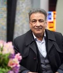 قاب خانوادگی بازیگر آنام به‌همراه پسر و عروسش