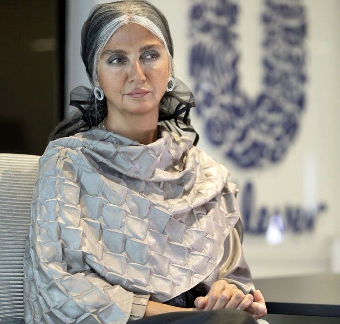 استایل امروزی و مدرن رویا جاویدنیا در ۶۰ سالگی/ عکس