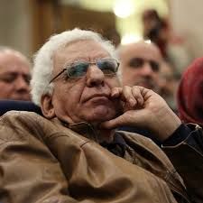 مرگ کیومرث پور احمد در مجتمع مسکونی اسطوره استقلال!