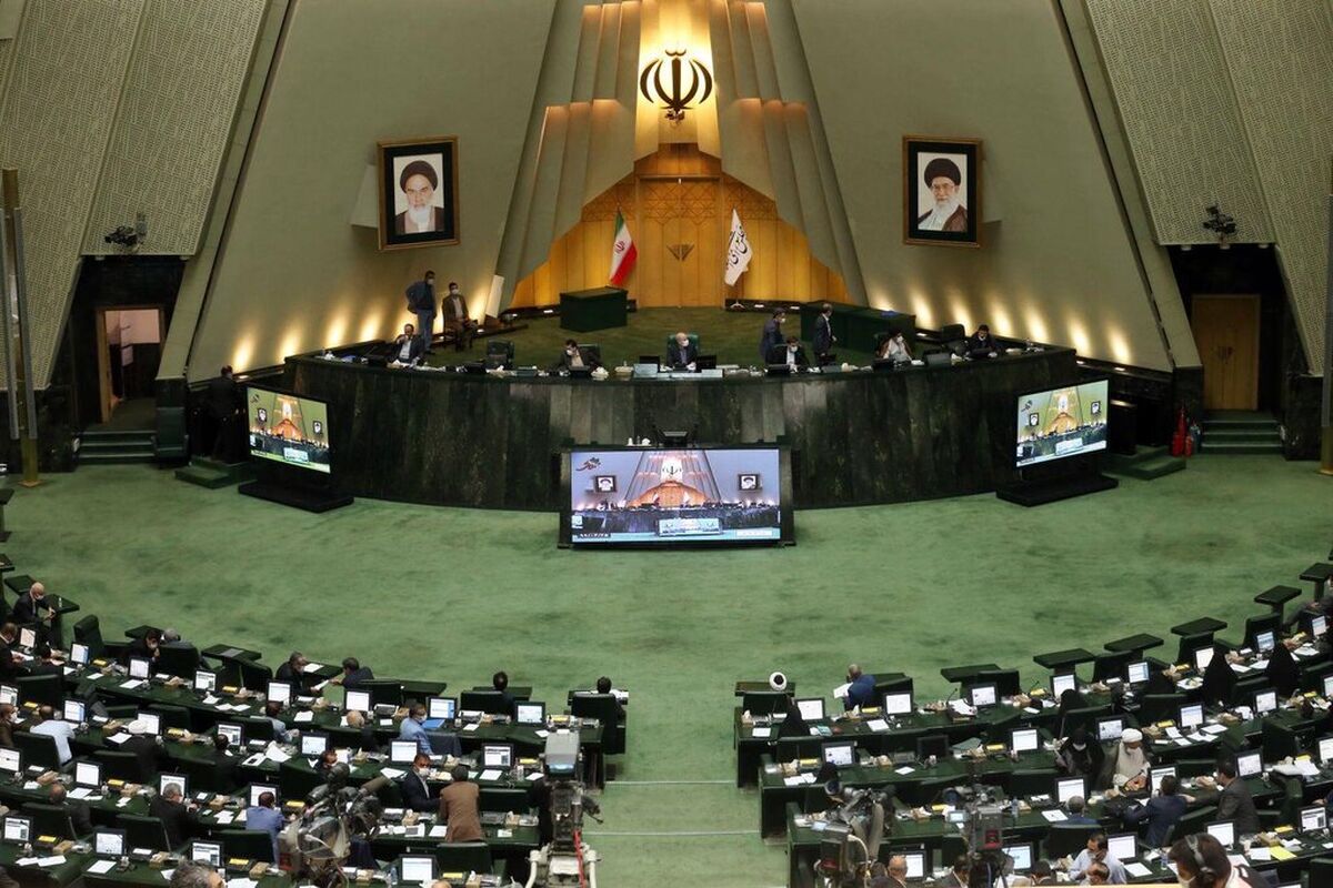 دو وزیر رئیسی به مجلس احضار شدند