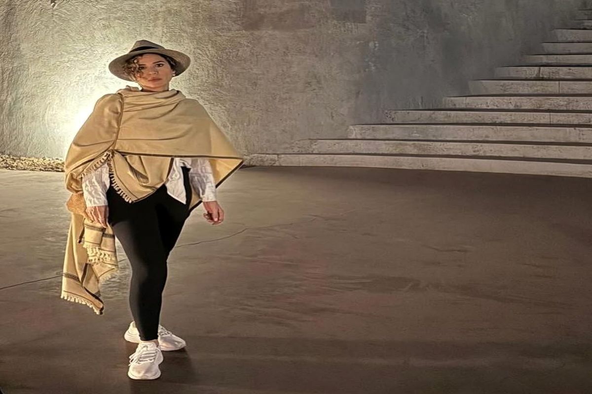 سلفی خندان سحر دولتشاهی در کنار آقای بازیگر