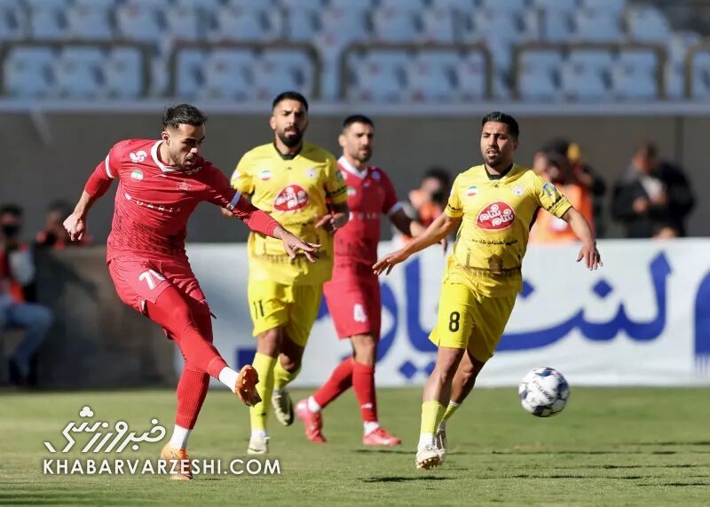 اردلان آشتیانی:پرسپولیس در حد خودش نبود/بیفوما زیادی با توپ کار می‌کند