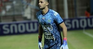 دعوا بین پیکان و احمد گوهری