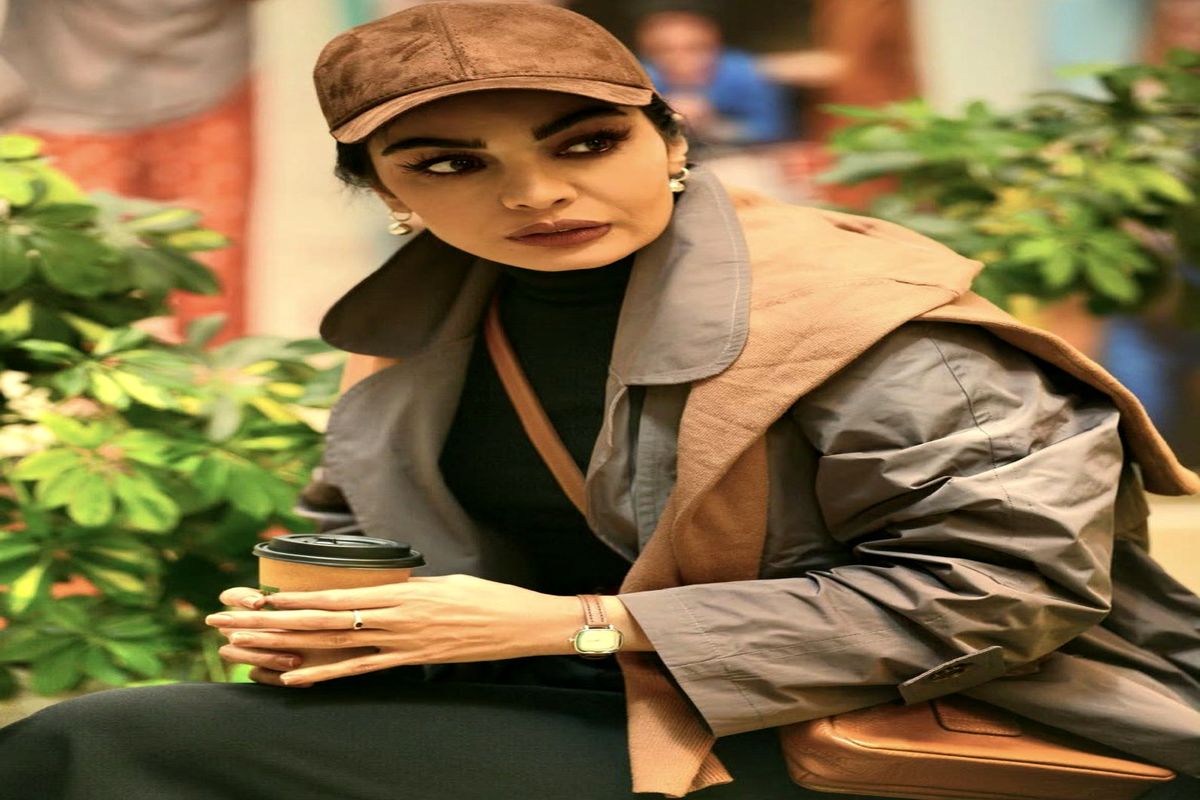  صحرا اسدالهی با تیپ پاییزی/ عکس