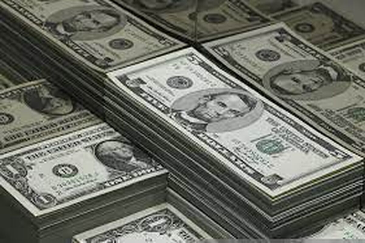 قیمت دلار با سر زمین خورد