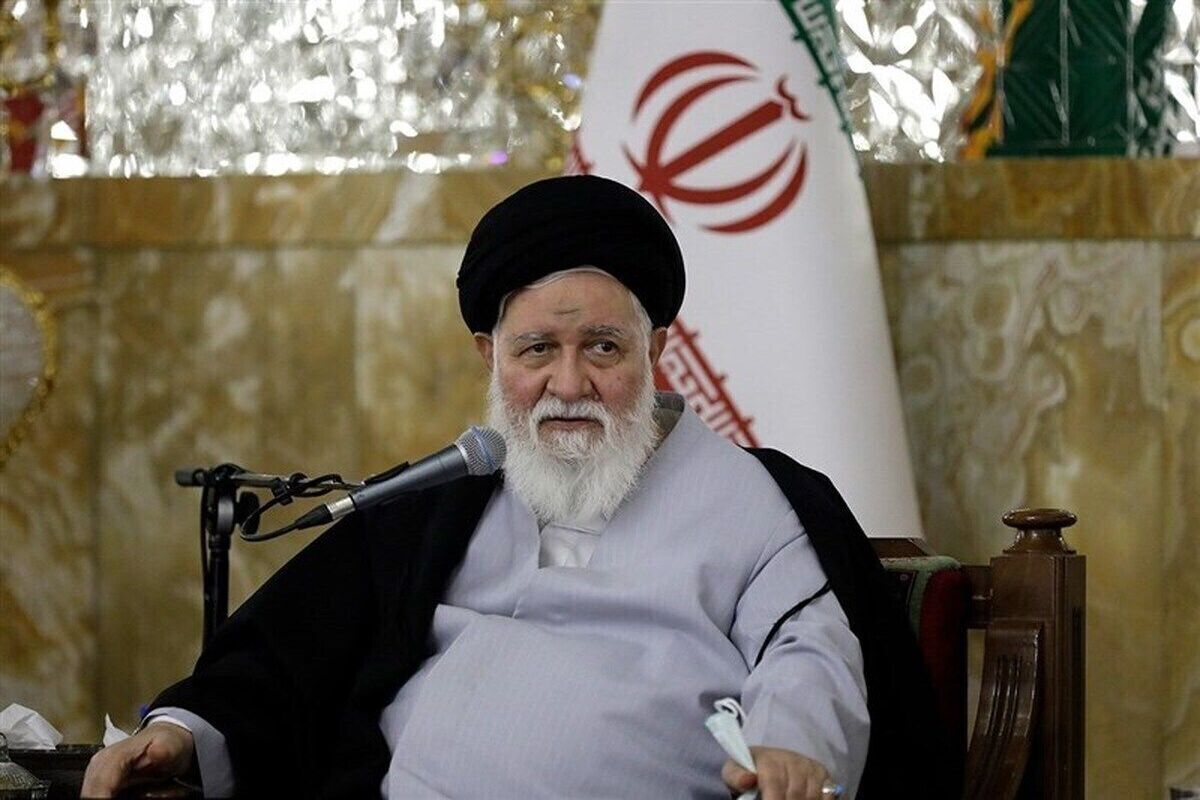 علم الهدی: پزشکیان به رهبری جفا و بی وفایی کرد