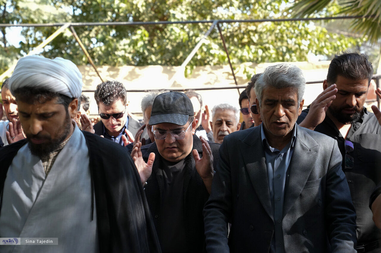 چهره‌های مشهور در مراسم خاکسپاری سعید مظفری