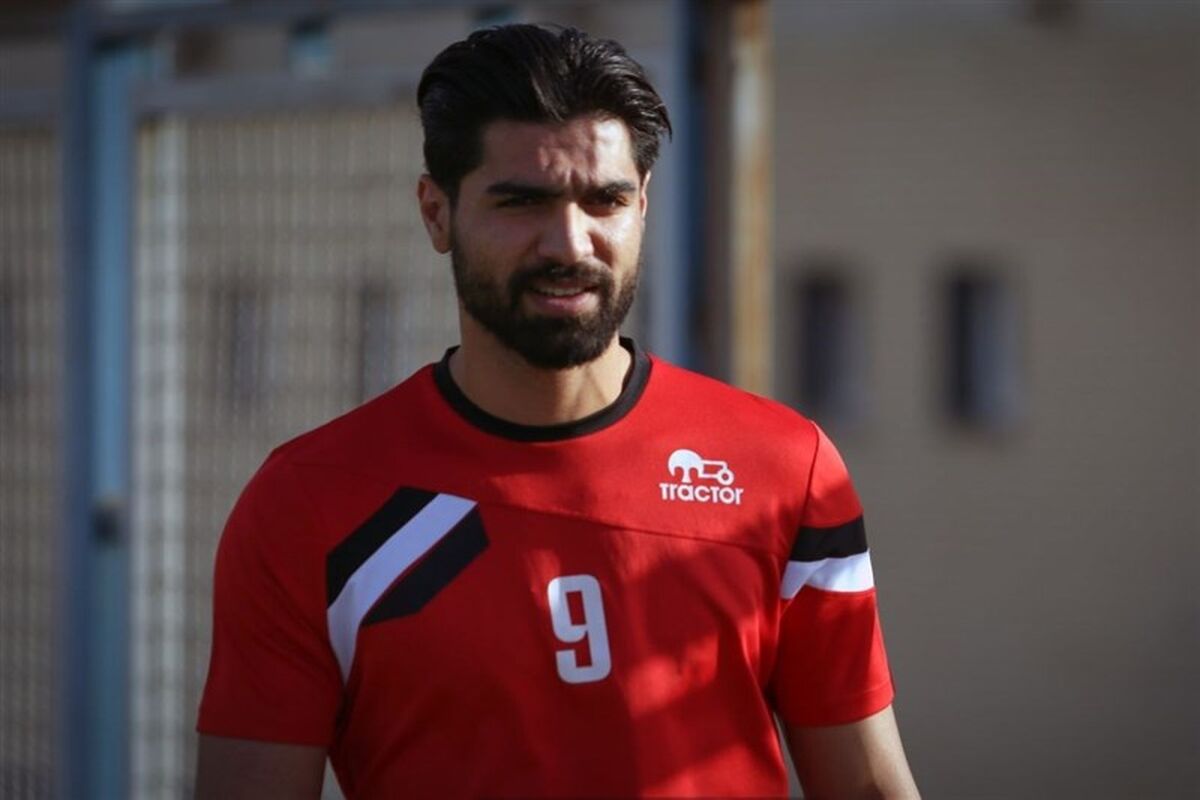 ستاره پرسپولیسی پیشنهاد میلیاردی استقلال را رد کرد