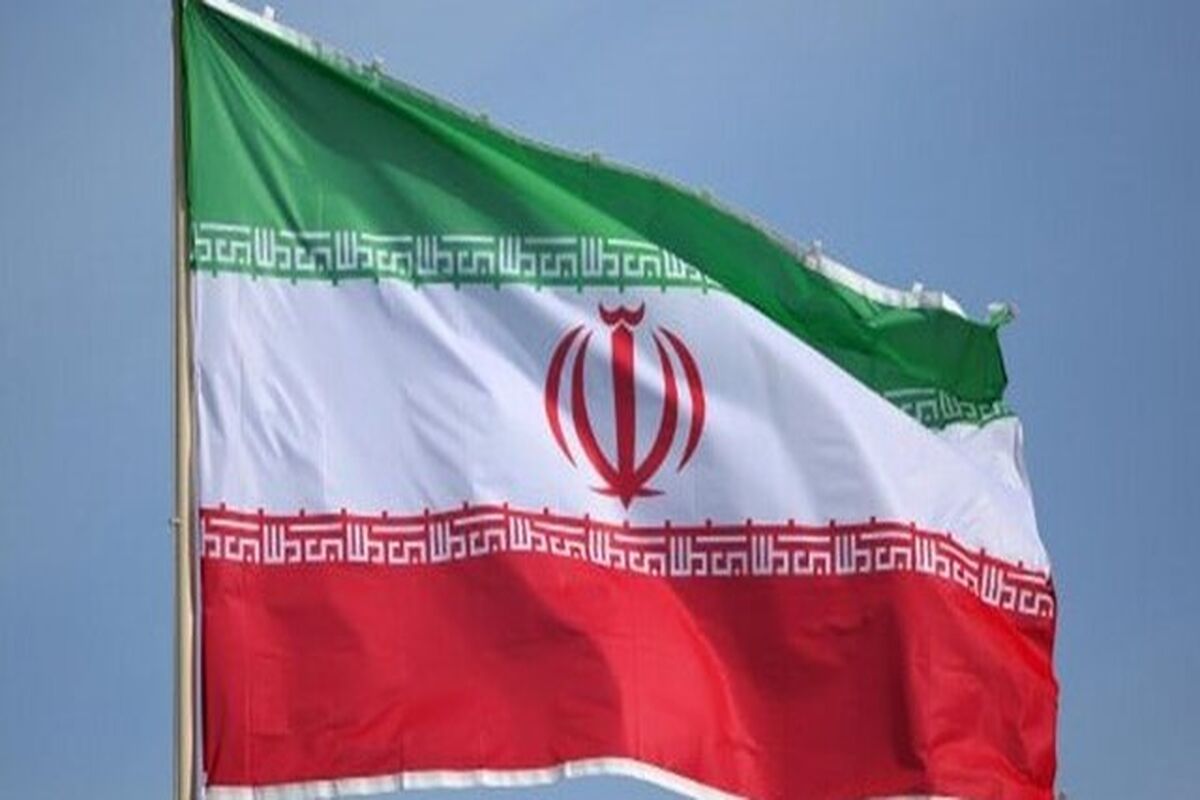 خبر جنجالی؛ نصب پرچم برعکس ایران در روسیه + عکس