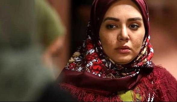 عکس زیبای شیرین سریال «نون خ» در دریا