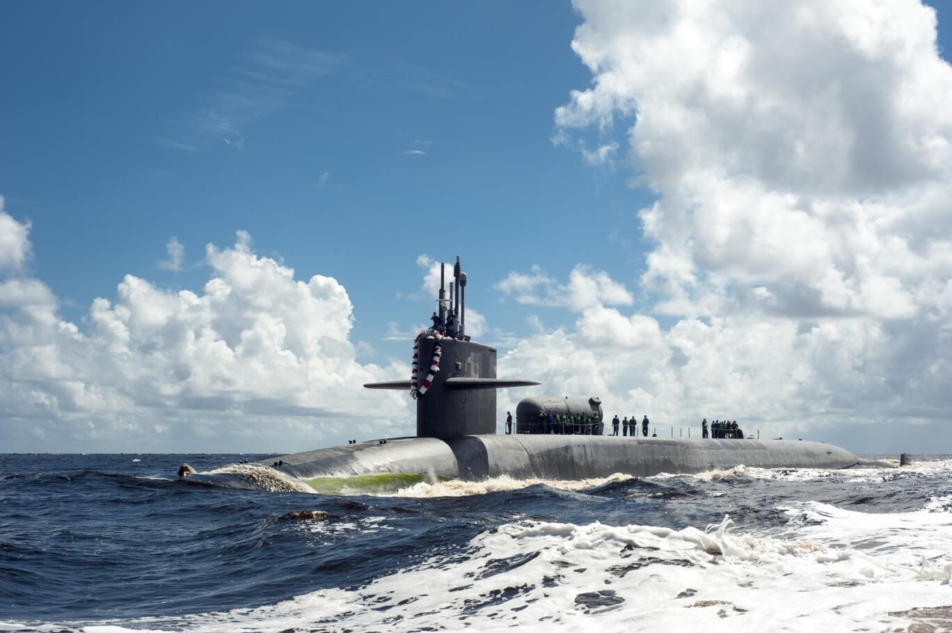 اقدام نظامی آمریکا در پی حمله ناگهانی و قریب الوقوع ایران به اسرائیل

