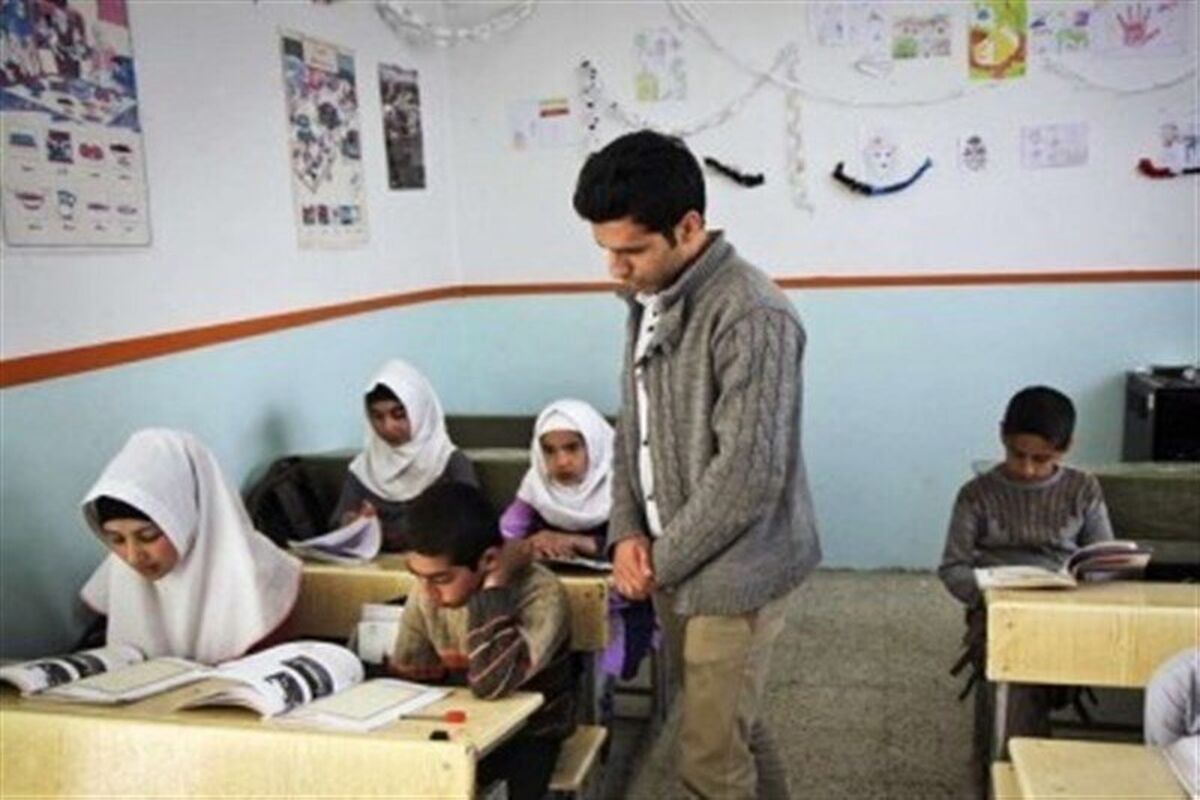 شارژ حساب معلمان در فروردین ماه +جزئیات