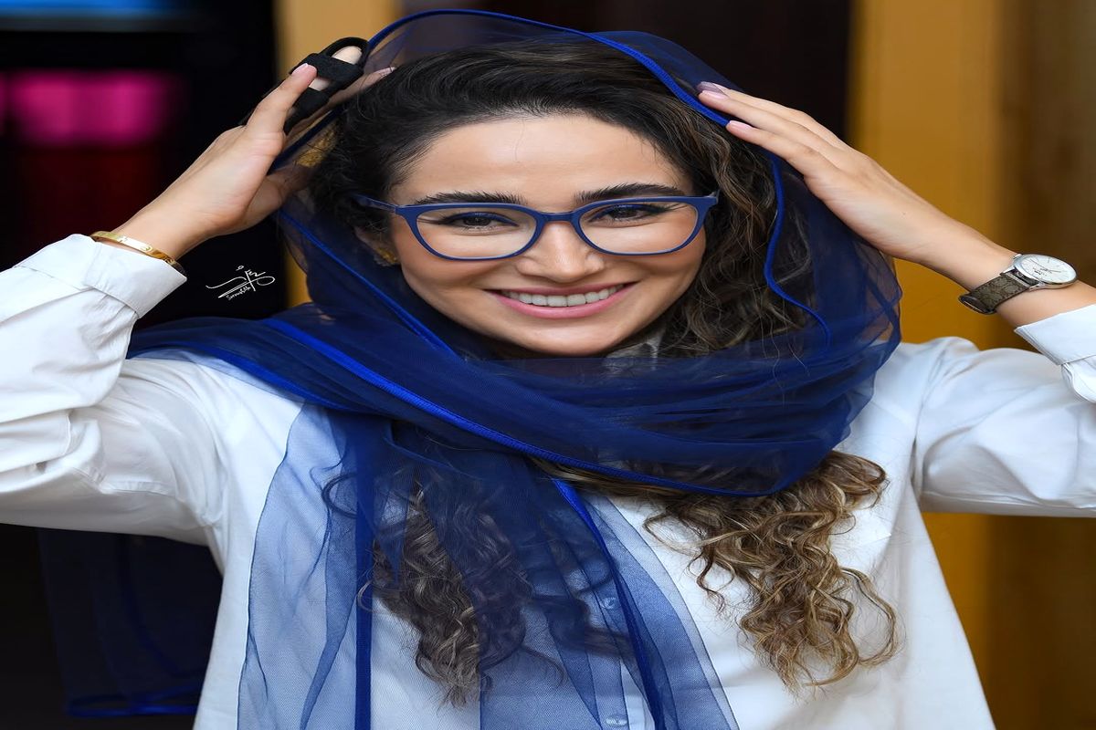 خوشوبشِ بهاره افشاری و آقای بازیگر شکار عکاسان شد!