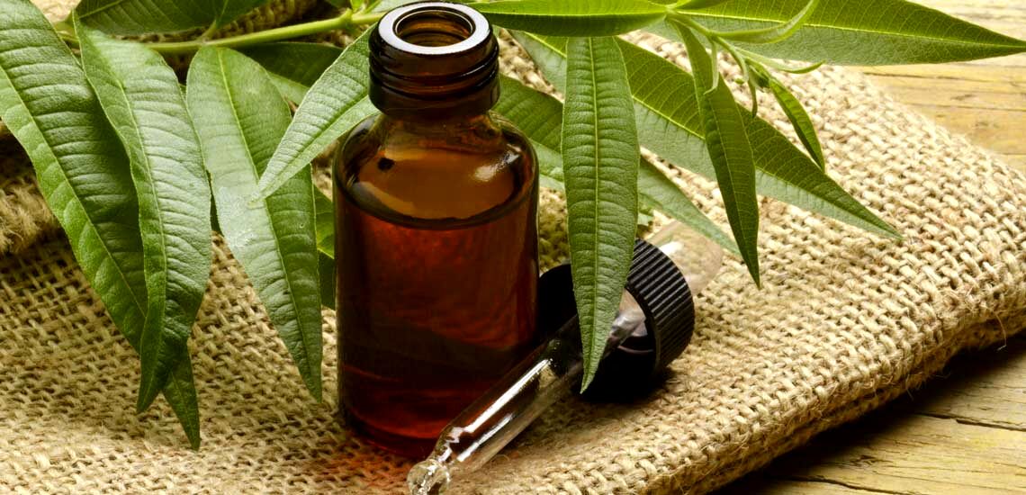 روغن درخت چای واقعاً به درمان آکنه و قارچ پا کمک می‌کند؟