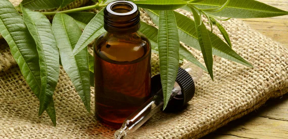 روغن درخت چای واقعاً به درمان آکنه و قارچ پا کمک می‌کند؟