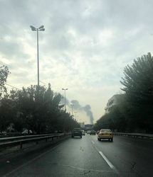 مینی‌بوس سرویس پرسنل در بزرگراه هاشمی تهران وازگون شد