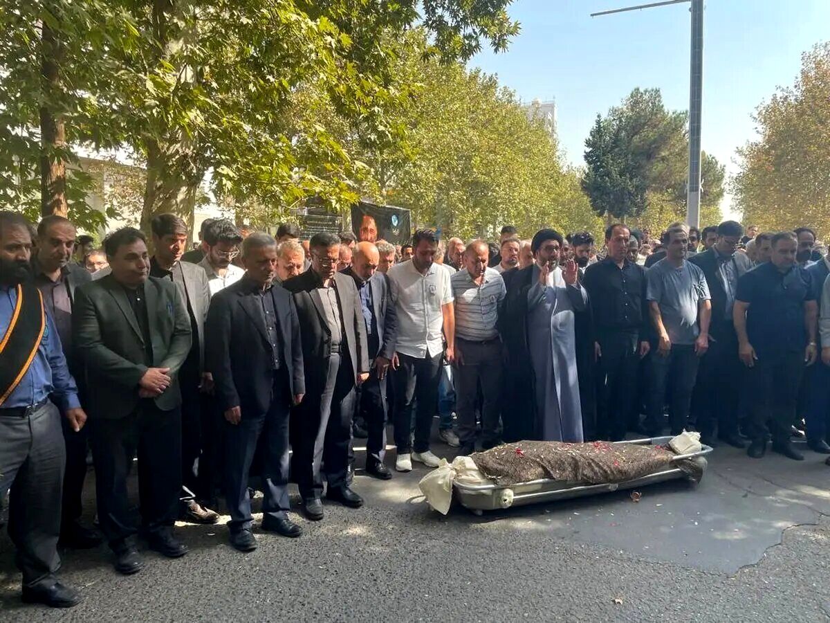 تشییع پیکر دانشجوی فقید دانشگاه تهران
