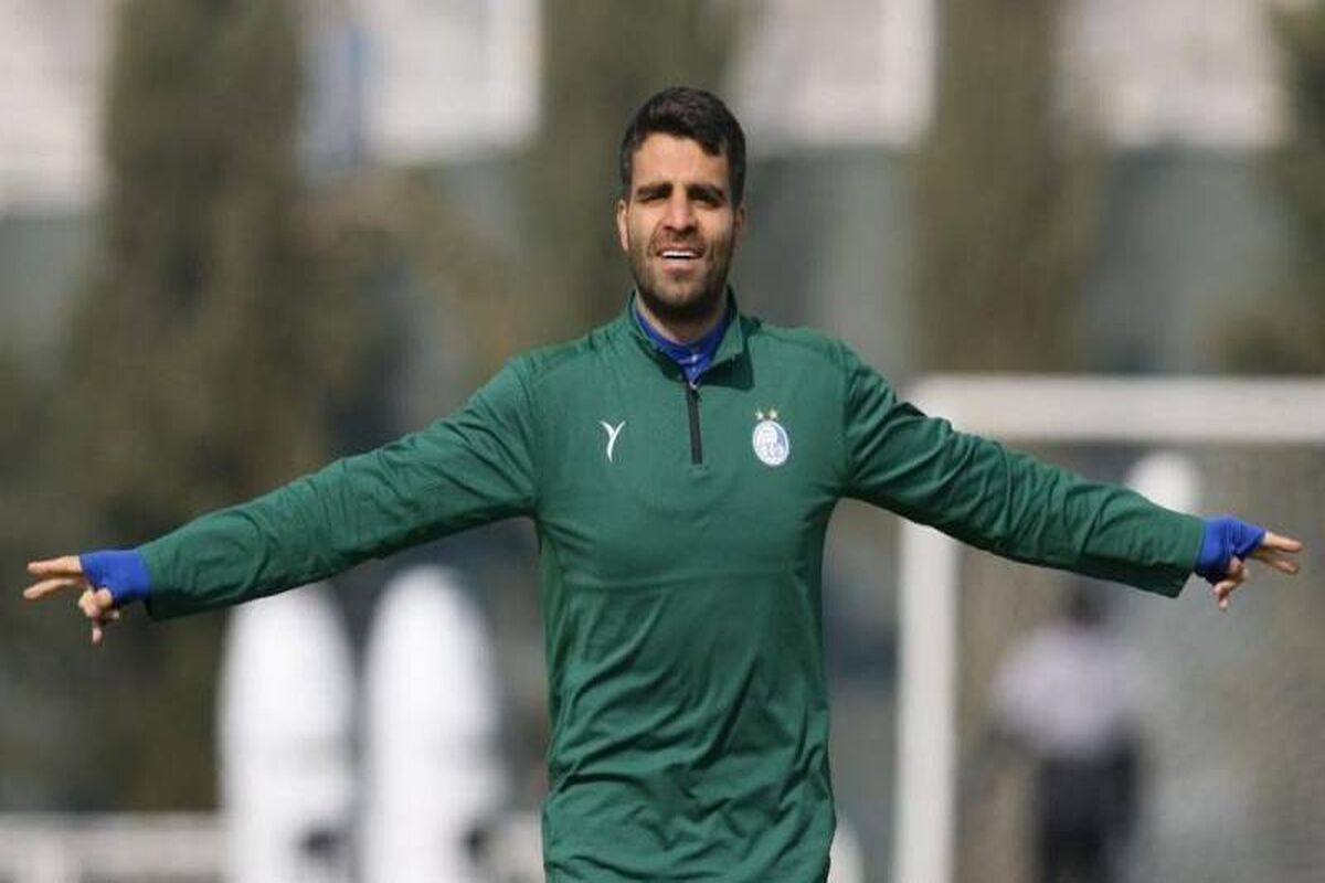 هجوم بازیکن استقلال به ستاره پرسپولیس