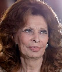 «سوفیا لورن» در مراسم رونمایی از یک فیلم در پاریس