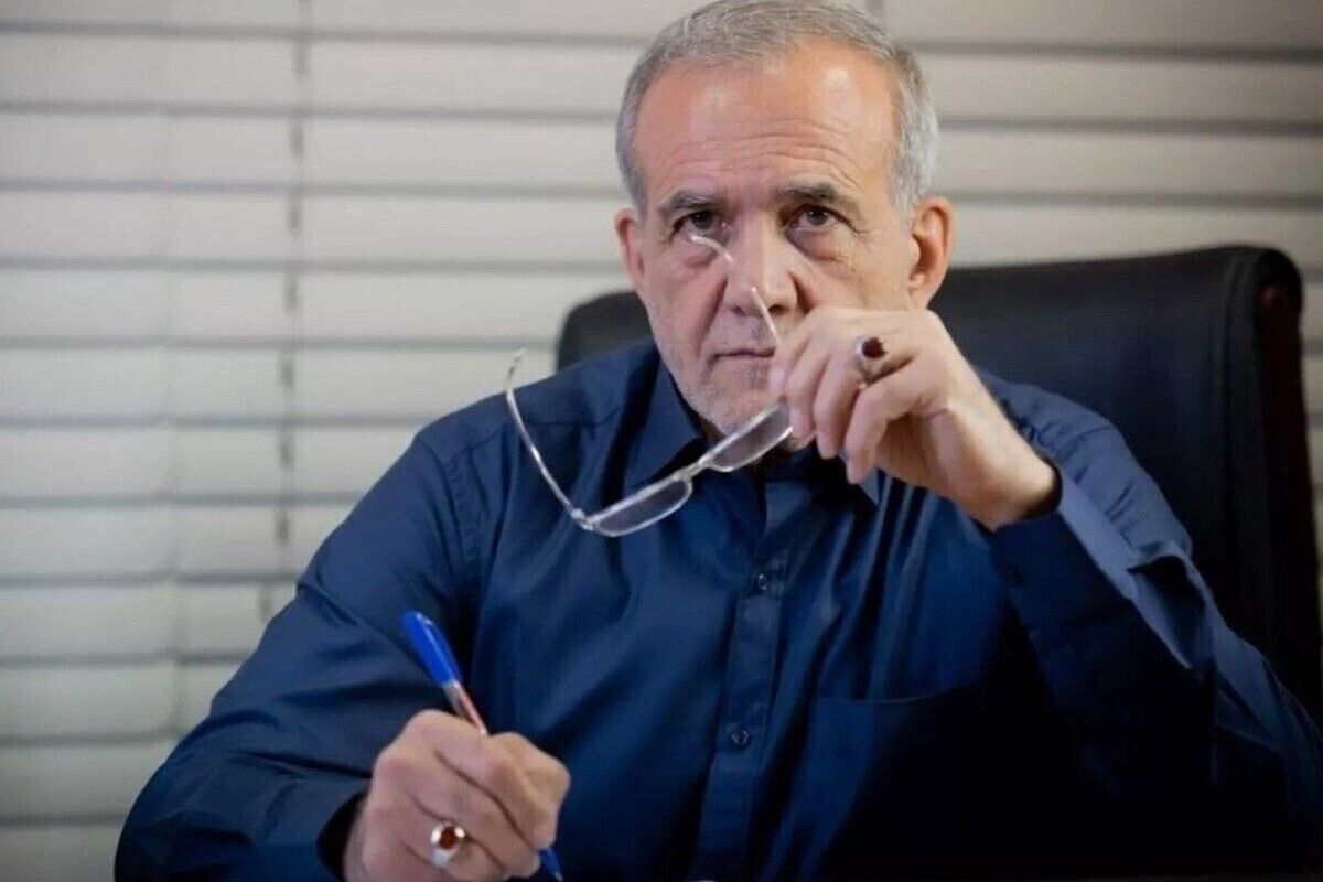 چهره مشهور دولت سیزدهم، معاون پزشکیان شد

