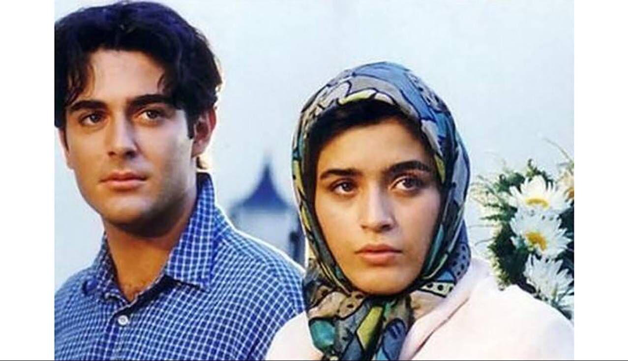 عکس زیرخاکی از پشت‌صحنه «سام و نرگس» در 25 سال پیش
