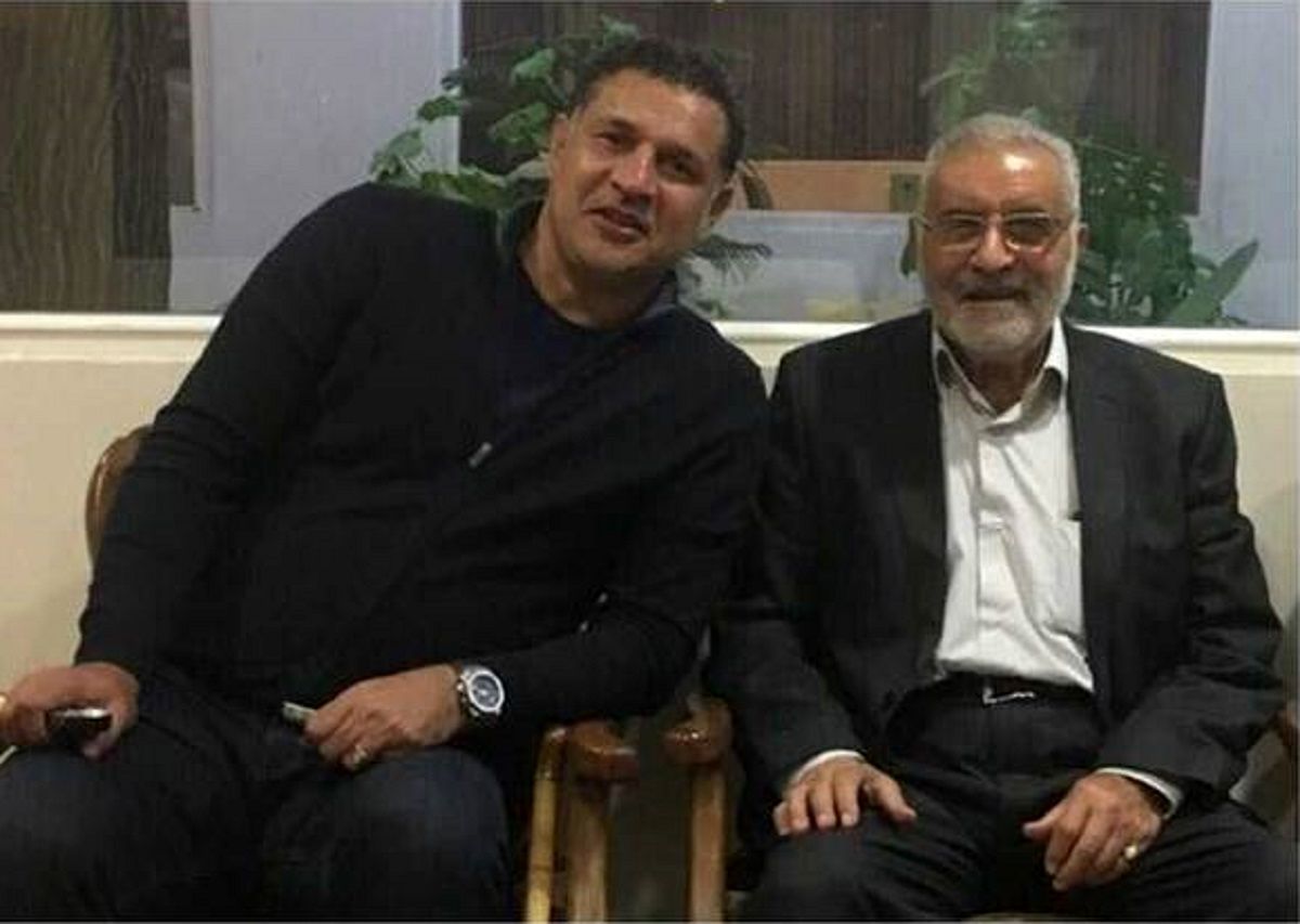 چهره غمگین علی دایی در مراسم تشییع پدرش + عکس
