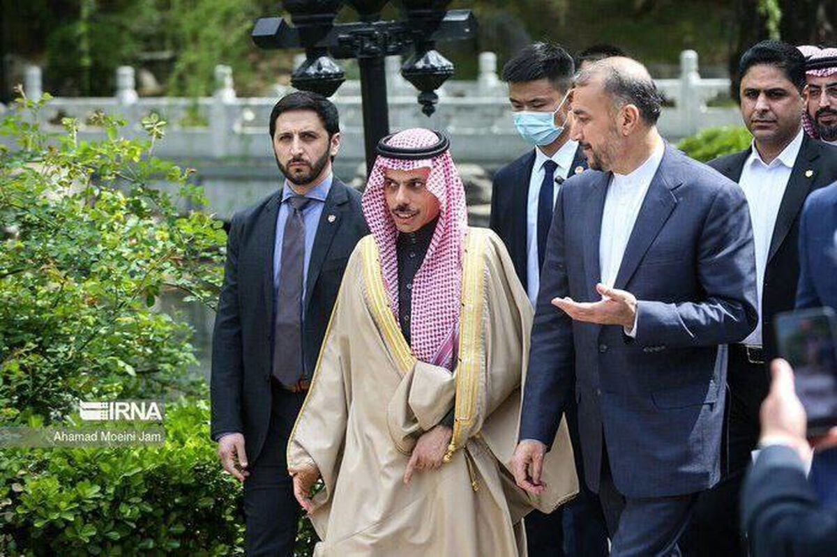 استقبال رسمی ایران از وزیر خارجه عربستان + عکس