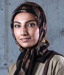 عکس‌های جذاب سوسن سریال پایتخت با یک استایل پاییزی