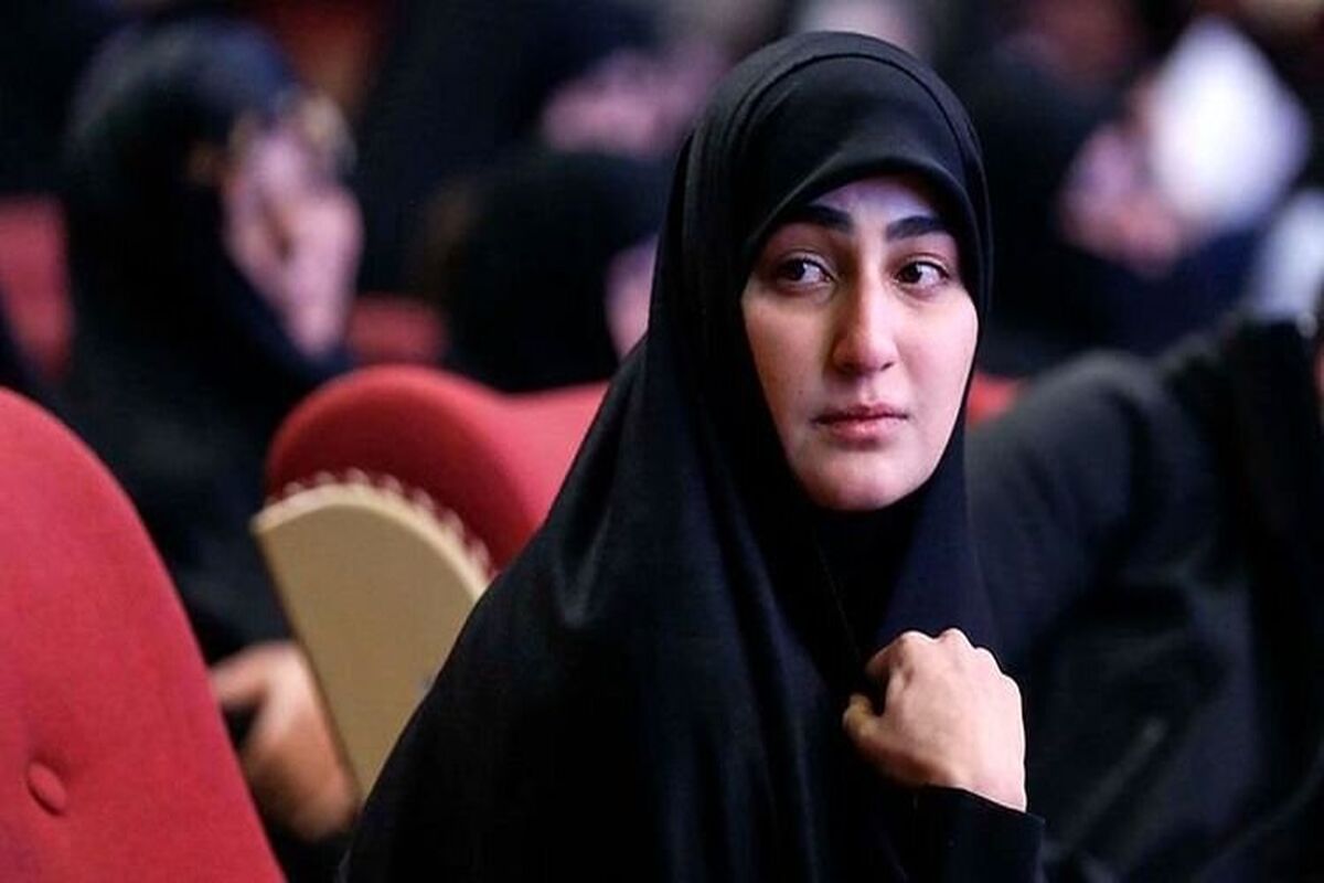 زینب سلیمانی در کنار پدر همسرش / پدر همسر دختر سردار سلیمانی کیست؟